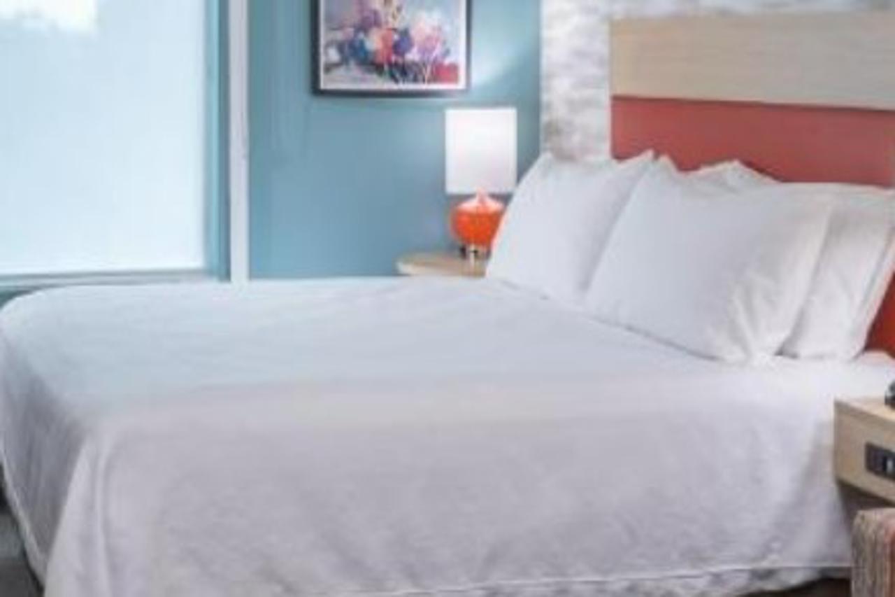 Home2 Suites By Hilton Cape Canaveral Cruise Port ภายนอก รูปภาพ